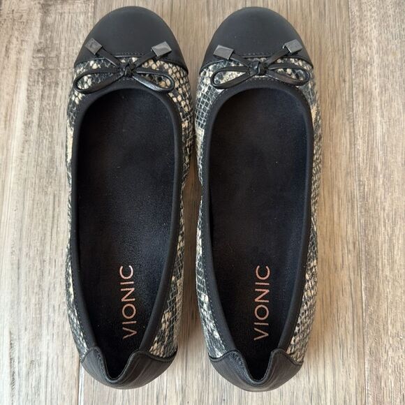 Vionic Minna Snakeskin Leather Ballet Flat Cap Toe Slip On Career Office Size 6 - Picture 3 of 9